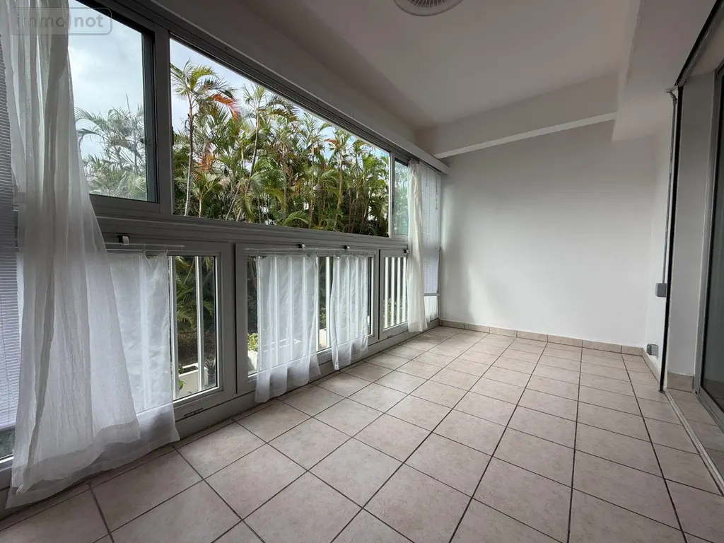 Appartement a vendre Saint-Denis 97400 La Réunion 974 19 m2 1 pièce 125500 euros 97405/346 007