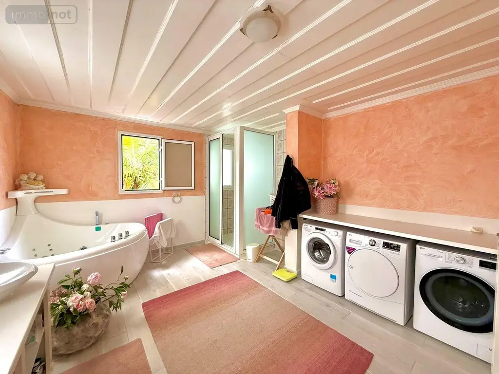 Maison a vendre Le Tampon 97430 La Réunion 974 300 m2 7 pièces 577000 euros 97424/336 022
