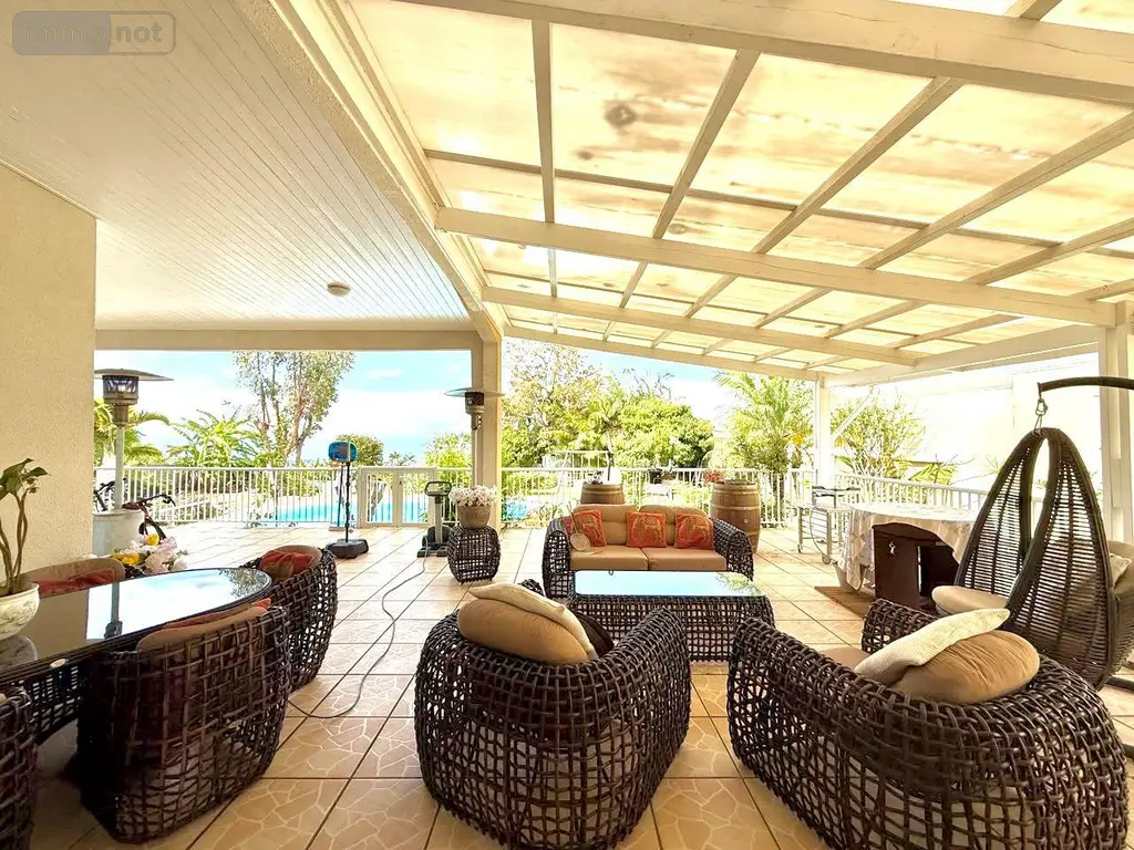 Maison a vendre Le Tampon 97430 La Réunion 974 300 m2 7 pièces 577000 euros 97424/336 011
