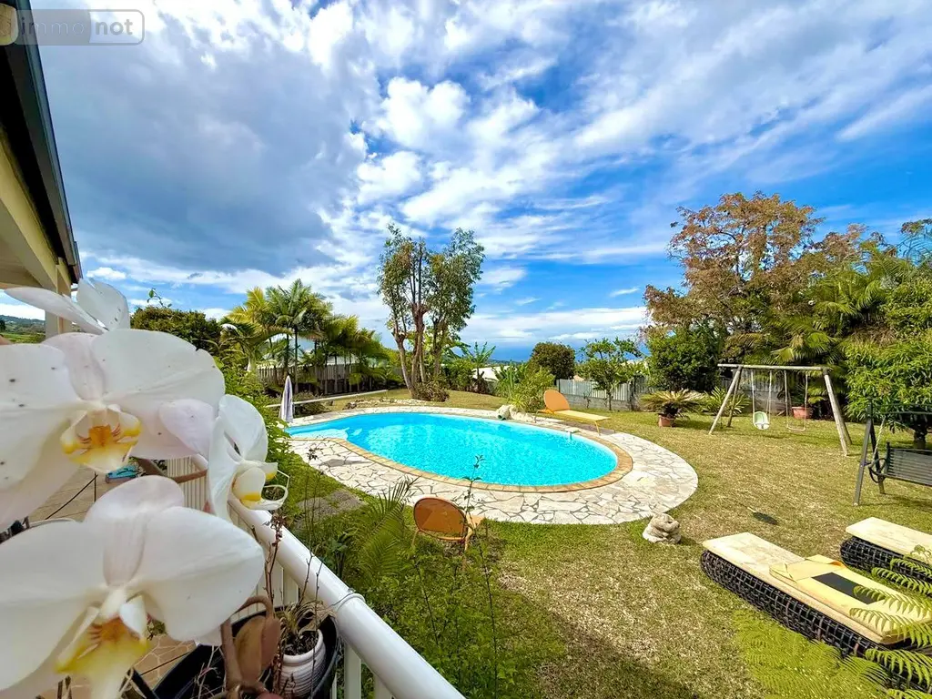 Maison a vendre Le Tampon 97430 La Réunion 974 300 m2 7 pièces 577000 euros 97424/336 010