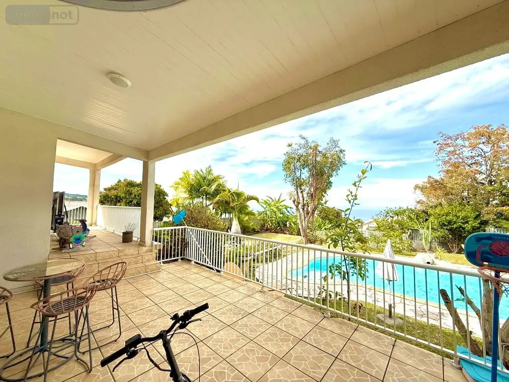 Maison a vendre Le Tampon 97430 La Réunion 974 300 m2 7 pièces 577000 euros 97424/336 033