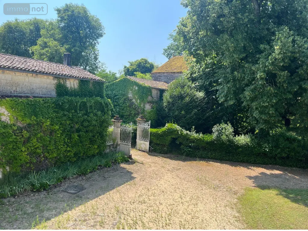 Propriete a vendre Cubzac-les-Ponts 33240 Gironde 33 3840 m2 30 pièces 3200000 euros 33003/4 006
