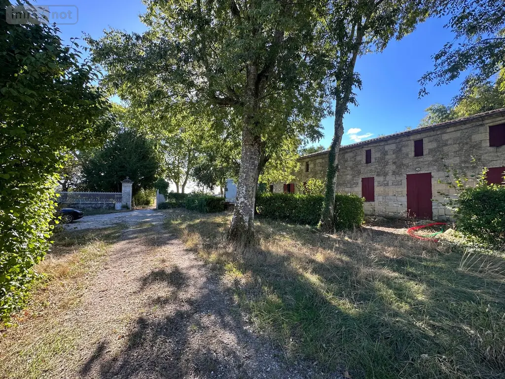 Propriete a vendre Cubzac-les-Ponts 33240 Gironde 33 3840 m2 30 pièces 3200000 euros 33003/4 008