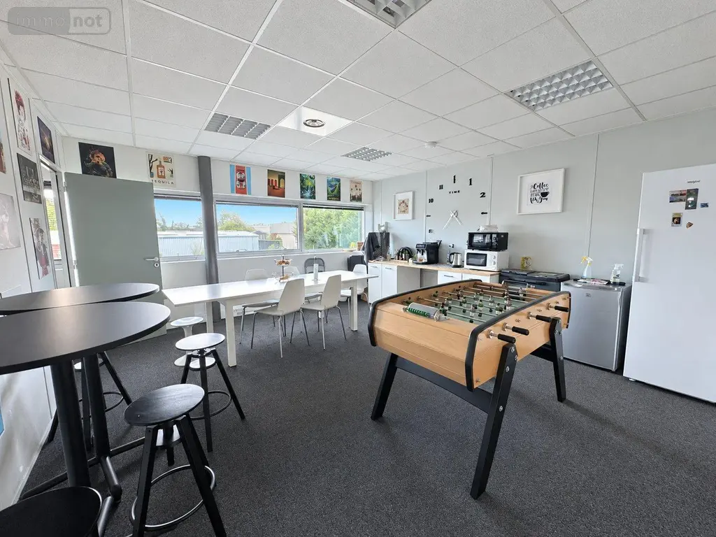 Fonds et murs commerciaux a vendre Mérignac 33700 Gironde 33 1237 m2 1463000 euros 33003/5 005