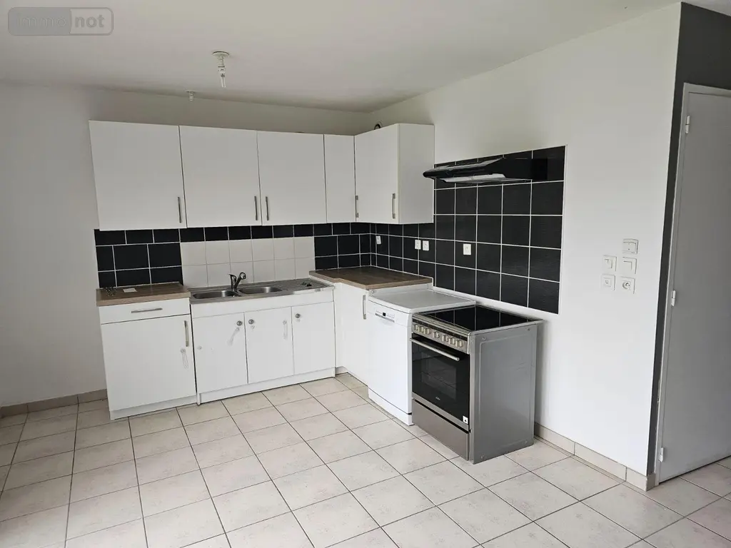 Location maison Wormhout 59470 Nord 59 81 m2 4 pièces 830 euros S5481 002