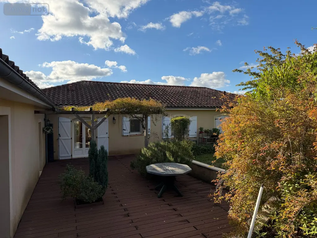 Maison a vendre Lacapelle-Marival 46120 Lot 46 128 m2 5 pièces 345200 euros 46030//599 023