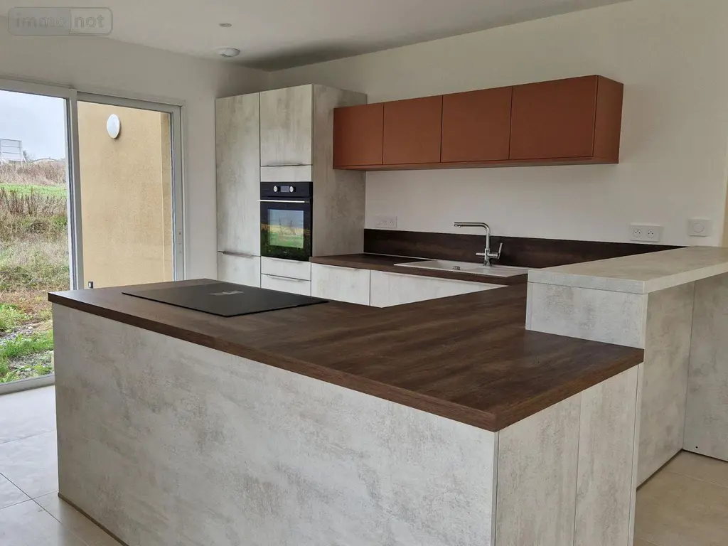 Location maison Châteaugiron 35410 Ille-et-Vilaine 35 143 m2 5 pièces 1300 euros 11793/28 006
