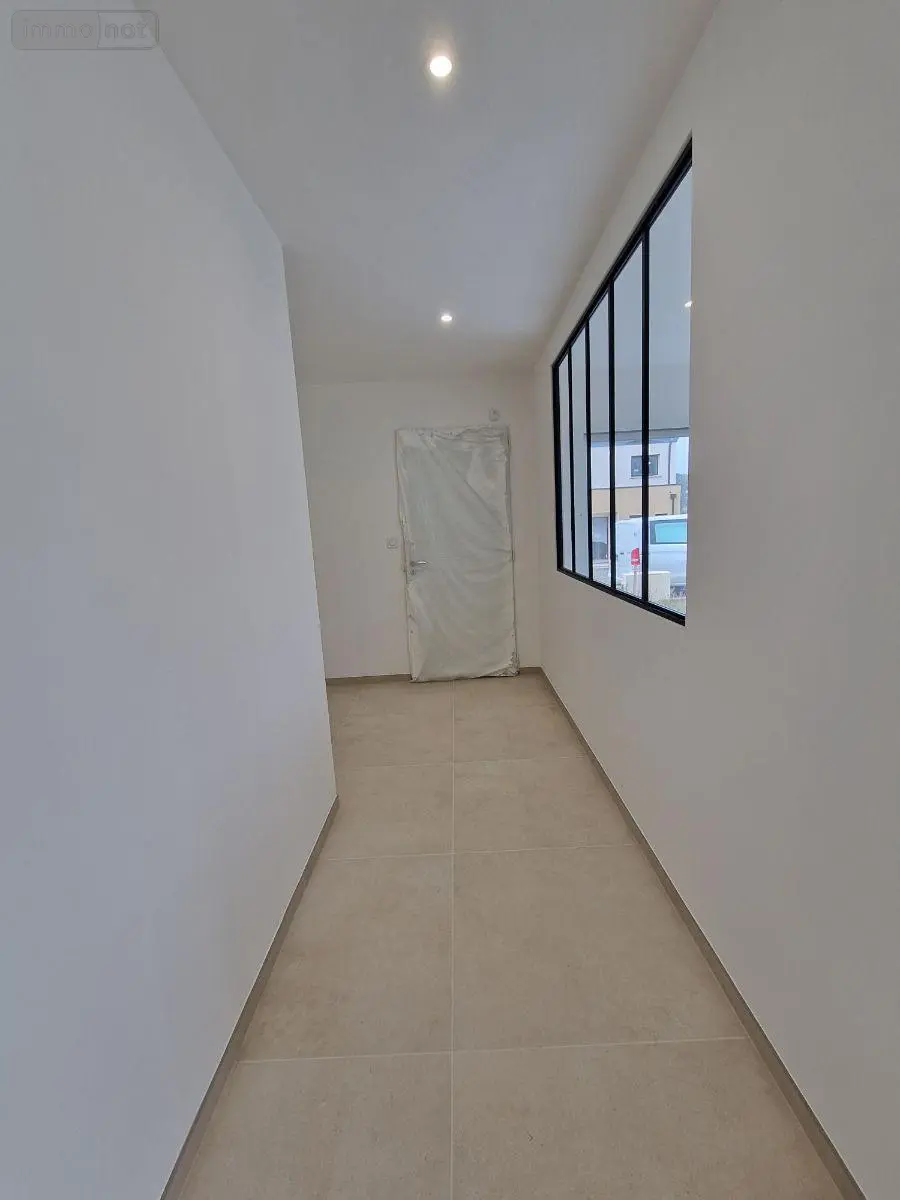 Location maison Châteaugiron 35410 Ille-et-Vilaine 35 143 m2 5 pièces 1300 euros 11793/28 003