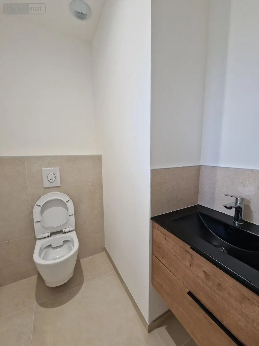 Location maison Châteaugiron 35410 Ille-et-Vilaine 35 143 m2 5 pièces 1300 euros 11793/28 009
