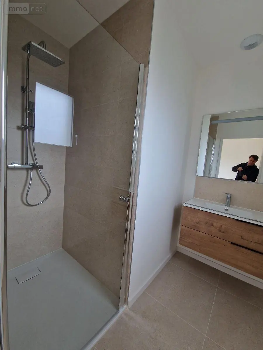 Location maison Châteaugiron 35410 Ille-et-Vilaine 35 143 m2 5 pièces 1300 euros 11793/28 010