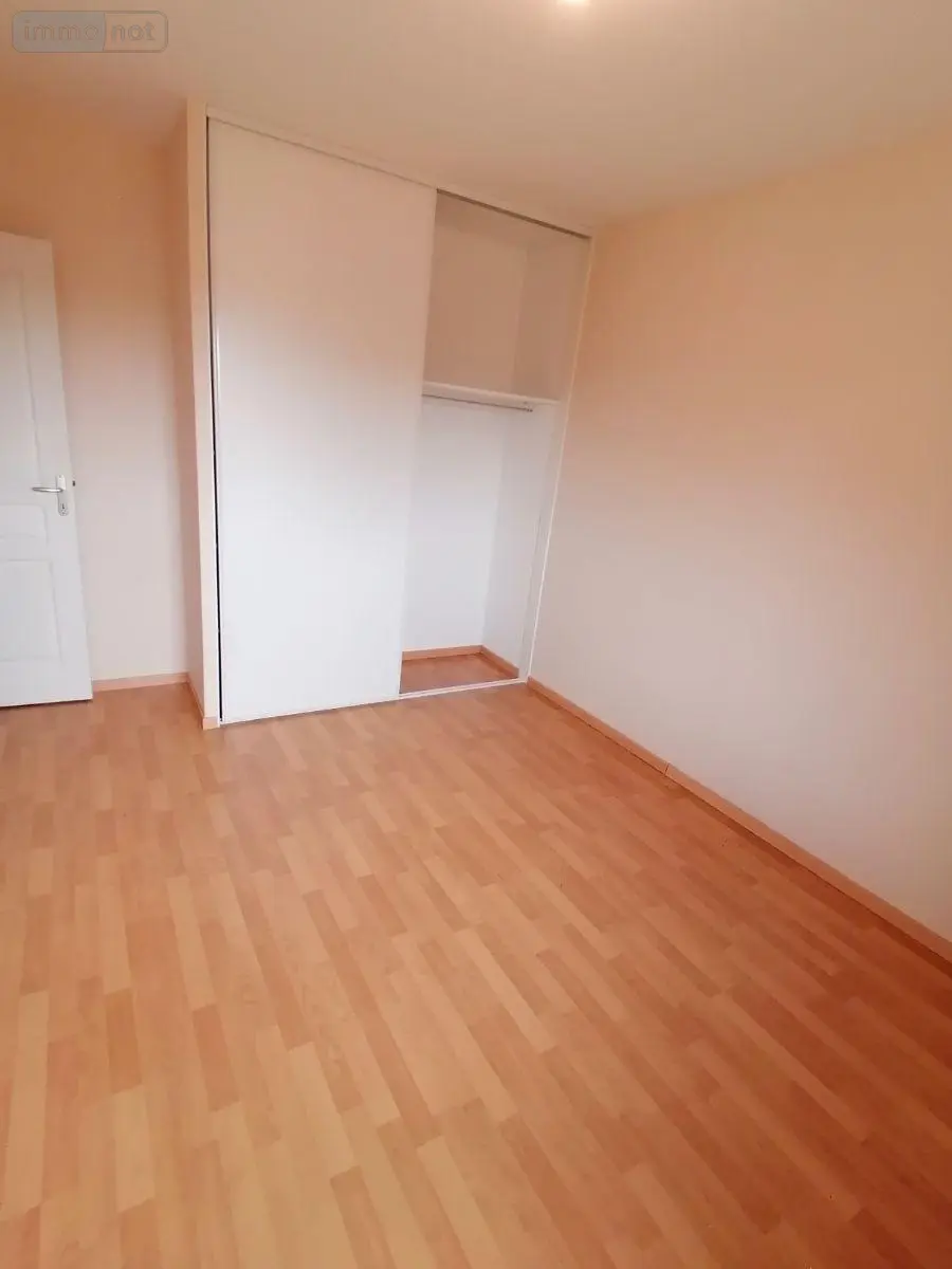 Location appartement Noyal-Châtillon-sur-Seiche 35230 Ille-et-Vilaine 35 65 m2 3 pièces 781 euros 35129-7151 004