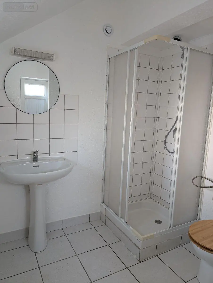Location maison Landivisiau 29400 Finistère 29 36 m2 2 pièces 480 euros 4160 004