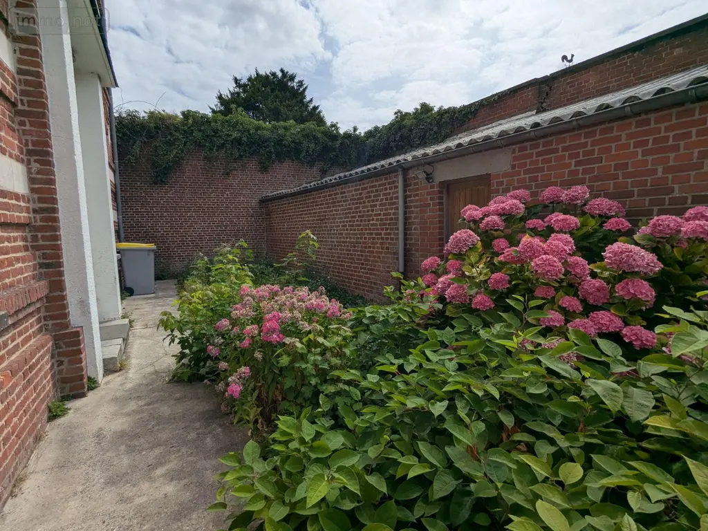 Immeuble de rapport a vendre Saint-Pol-sur-Ternoise 62130 Pas-de-Calais 62 122 m2 8 pièces 115760 euros 2515 004