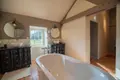 Propriete a vendre Rennes 35000 Ille-et-Vilaine 35 625 m2 10 pièces 1467200 euros 008/2980 002