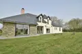 Maison a vendre Val d'Erdre-Auxence 49370 Maine-et-Loire 49 155 m2 6 pièces 366800 euros 49019-3486 007