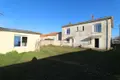 Maison a vendre Saintes 17100 Charente-Maritime 17 135 m2 6 pièces 344000 euros 17111-631 034