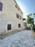 Maison a vendre Saint-Bauzille-de-Montmel 34160 Hérault 34 176 m2 5 pièces 380000 euros 34012-797 010