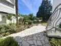 Maison a vendre Saintes 17100 Charente-Maritime 17 147 m2 8 pièces 374000 euros 17111-746 031