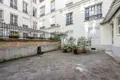 Appartement a vendre Paris 8e Arrondissement 75008 Paris 75 93 m2 3 pièces 987920 euros 3 PIECES + SERVICE  BD BATIGNOLLES  002