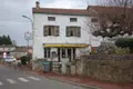 Fonds et murs commerciaux a vendre Charbonnières 71260 Saône-et-Loire 71 192 m2 7 pièces 215000 euros MU 17 007