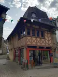 Immeuble de rapport a vendre Pontivy 56300 Morbihan 56 205 m2 3 pièces 194000 euros 063-420 001