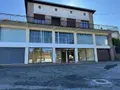 Location fonds et murs commerciaux Ussel 19200 Corrèze 19 300 m2 1800 euros UL 156 005