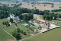 Propriete a vendre Ygrande 03160 Allier 03 968 m2 25 pièces 2625000 euros 150 002
