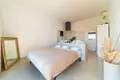 Maison a vendre Saint-Paul 97434 La Réunion 974 200 m2 5 pièces 1490000 euros MTLE 004