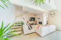 Maison a vendre Saint-Paul 97434 La Réunion 974 200 m2 5 pièces 1490000 euros MTLE 007