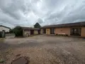 Location fonds et murs commerciaux Crêches-sur-Saône 71680 Saône-et-Loire 71 129 m2 3 pièces 1080 euros LC 515 001