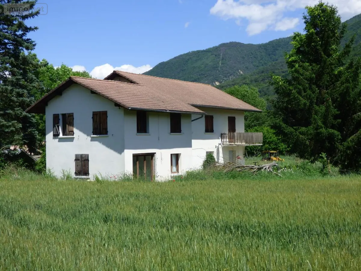 Maison a vendre Saint-Étienne-le-Laus 05130 Hautes-Alpes 05 270 m2 12 pièces 280000 euros 001/1586 001