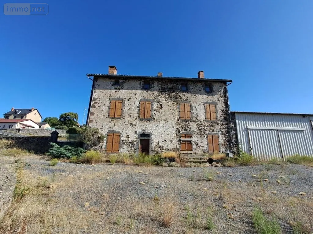 Maison a vendre Saint-Georges 15100 Cantal 15 85 m2 6 pièces 296800 euros 044/1218 001