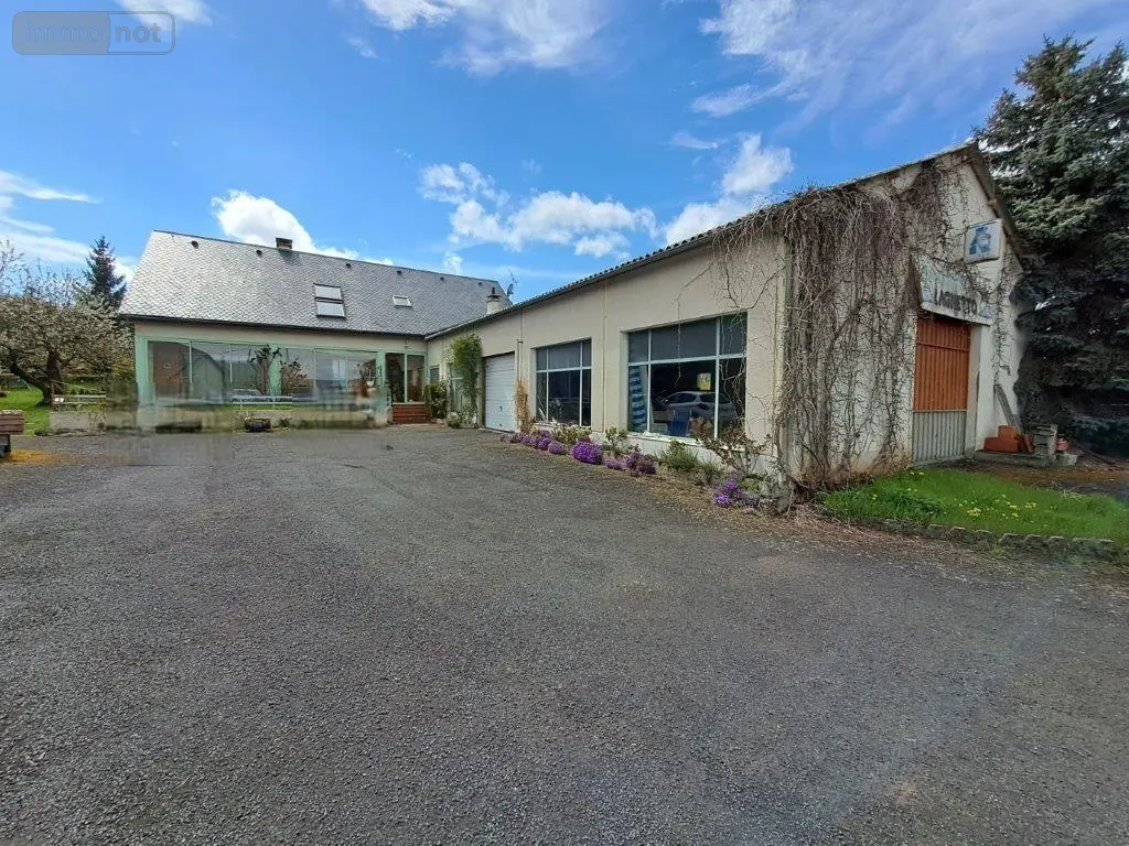 Maison a vendre Roffiac 15100 Cantal 15 190 m2 9 pièces 265000 euros 044/1248 001