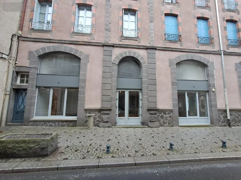 Fonds et murs commerciaux a vendre Saint-Flour 15100 Cantal 15 157 m2 4 pièces 85000 euros 044/1253 001