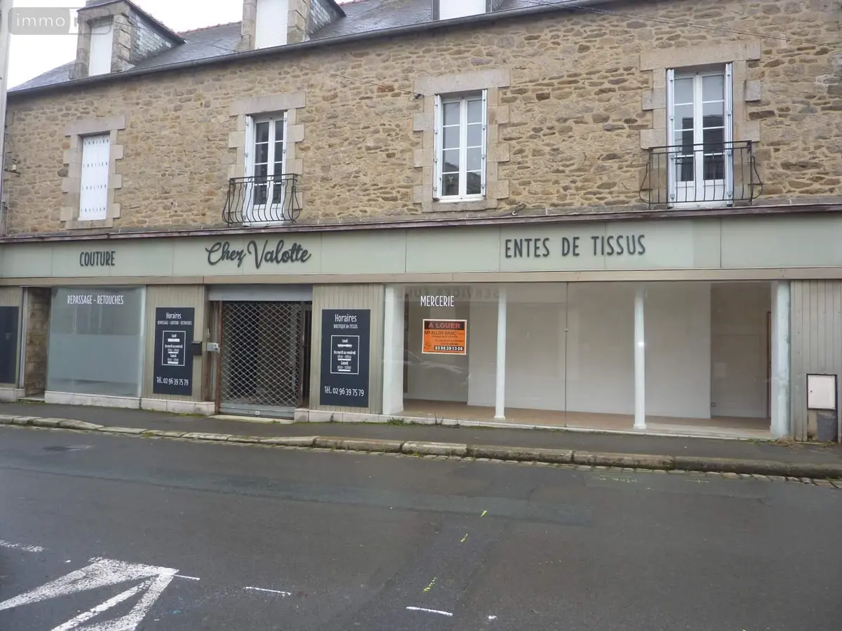 Location fonds et murs commerciaux Dinan 22100 Côtes-d'Armor 22 480 m2 2700 euros 038/251 001