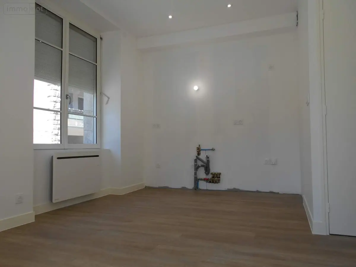 Appartement a vendre Dinan 22100 Côtes-d'Armor 22 25 m2 2 pièces 114400 euros 038/269 001