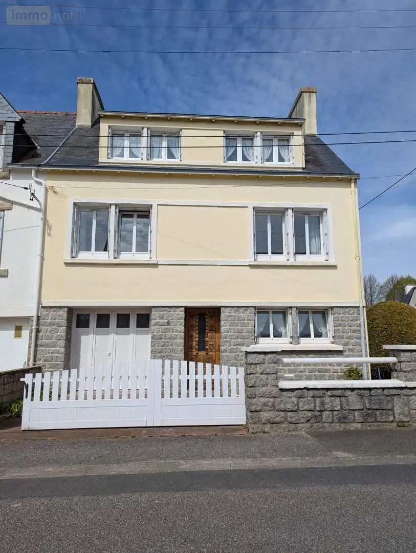 Maison a vendre Douarnenez 29100 Finistère 29 140 m2 8 pièces 246750 euros 011/233 001
