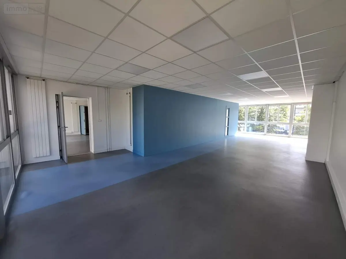 Fonds et murs commerciaux a vendre Rennes 35000 Ille-et-Vilaine 35 192 m2 5 pièces 499510 euros 006/2210 001