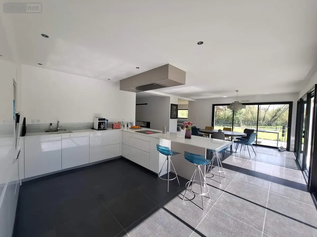 Maison a vendre Chantepie 35135 Ille-et-Vilaine 35 216 m2 7 pièces 773300 euros 006/2263 001