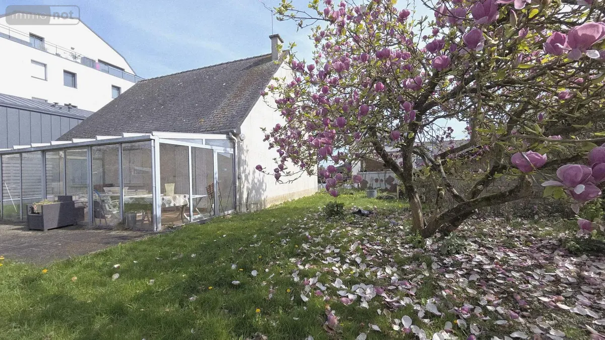 Maison a vendre Noyal-sur-Vilaine 35530 Ille-et-Vilaine 35 105 m2 6 pièces 199130 euros 019/5483 MCB 001