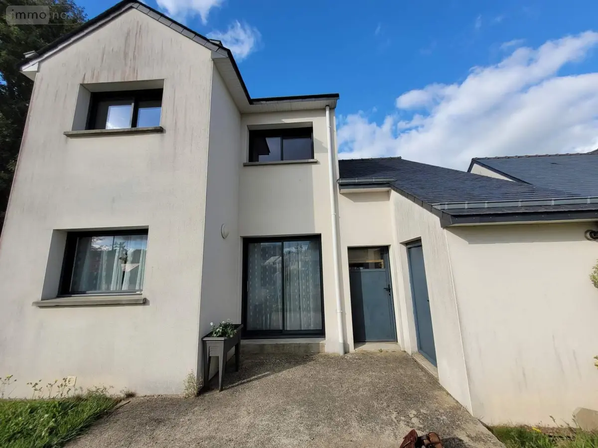Maison a vendre Châteaugiron 35410 Ille-et-Vilaine 35 104 m2 5 pièces 321700 euros 019/5522 JLL 001