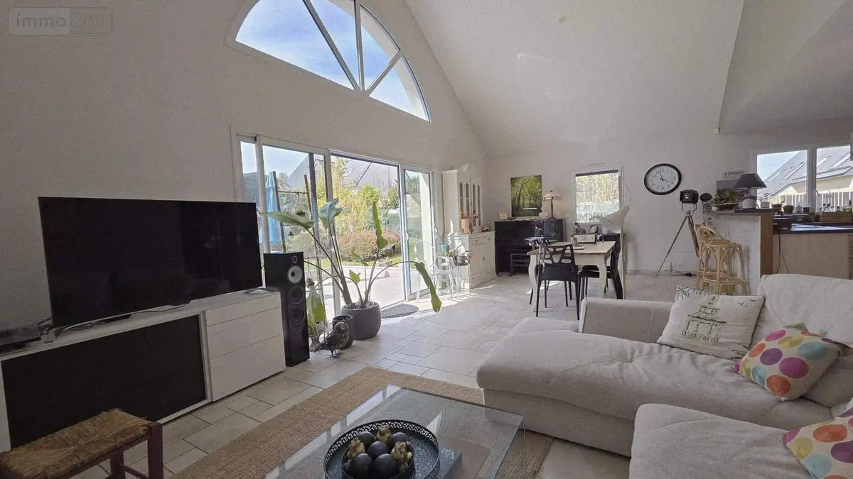 Maison a vendre Noyal-sur-Vilaine 35530 Ille-et-Vilaine 35 169 m2 7 pièces 471000 euros 019/5557 MCB 001