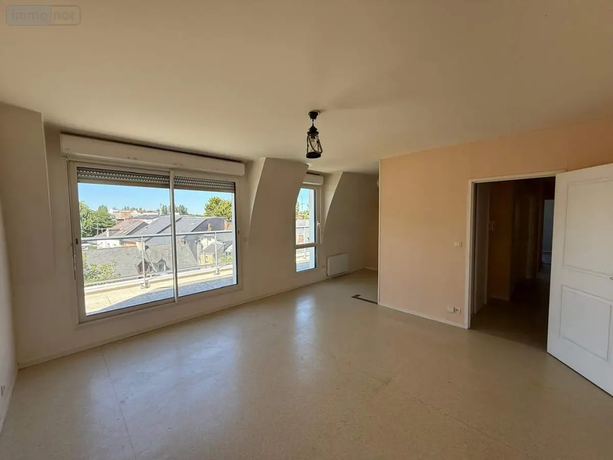 Location appartement Châteaubourg 35220 Ille-et-Vilaine 35 63 m2 3 pièces 640 euros 019/5615 001
