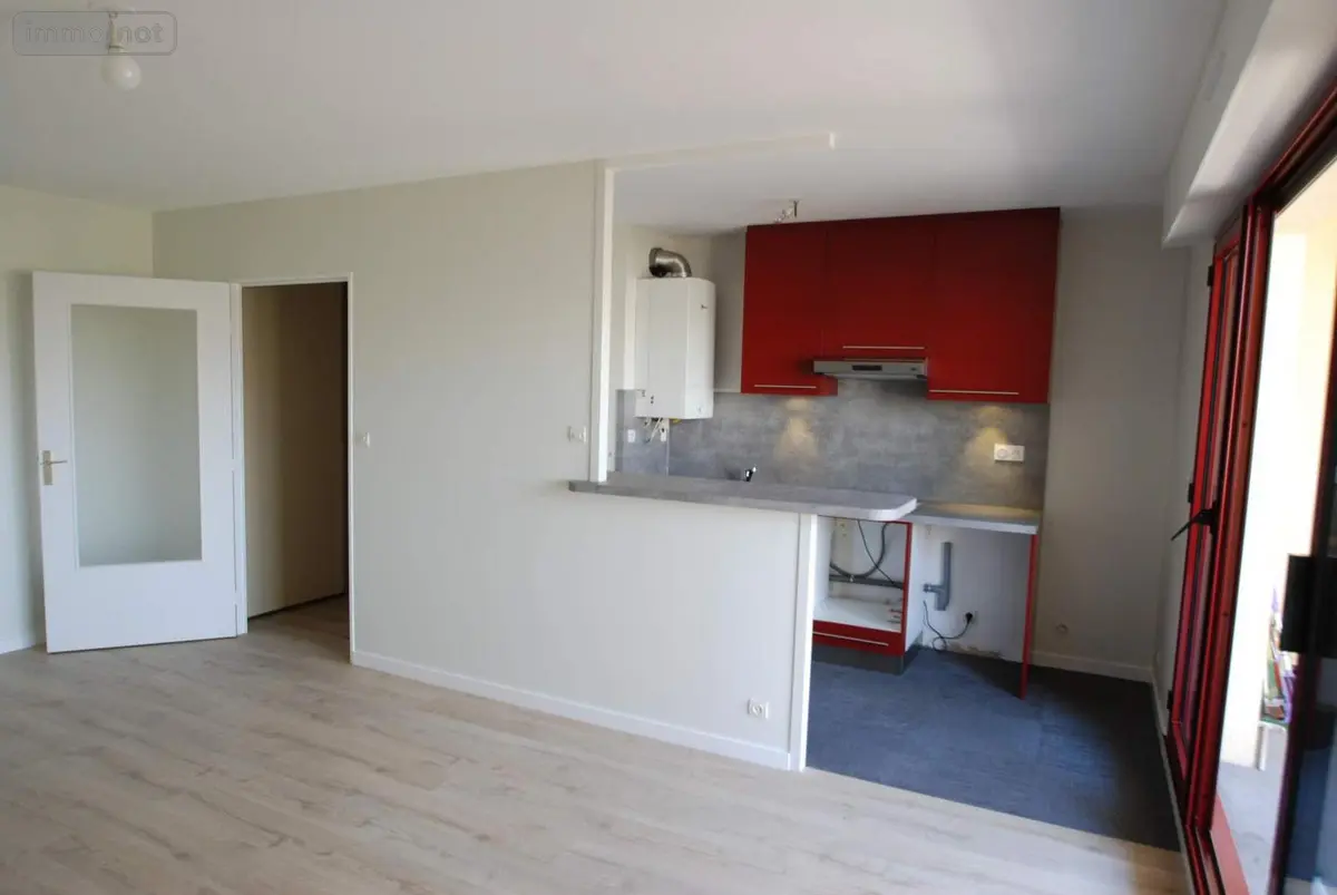 Location appartement Rennes 35000 Ille-et-Vilaine 35 61 m2 3 pièces 798 euros 019/5637 001