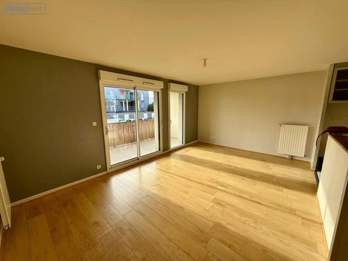 Location appartement Noyal-sur-Vilaine 35530 Ille-et-Vilaine 35 64 m2 3 pièces 740 euros 019/5646 001