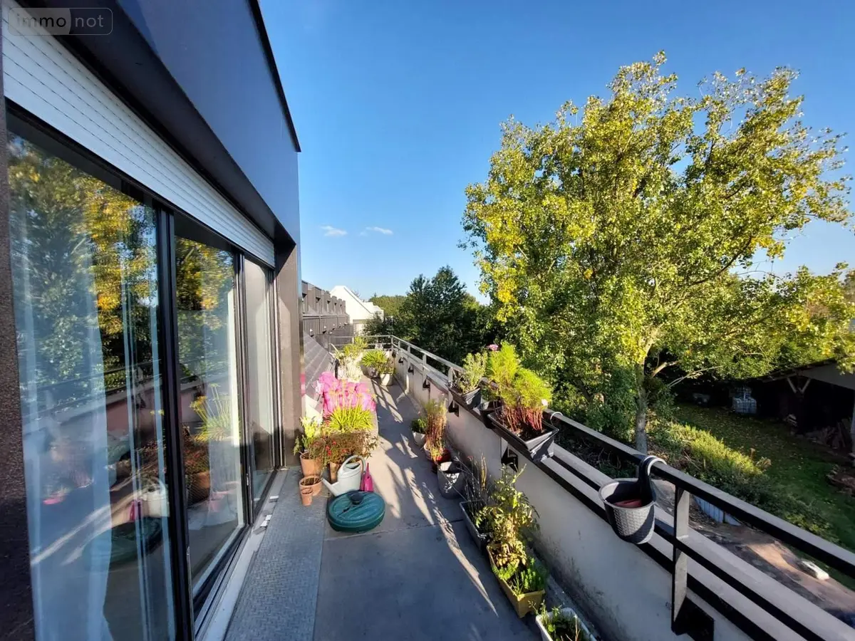 Appartement a vendre L'Hermitage 35590 Ille-et-Vilaine 35 68 m2 3 pièces 206400 euros 030/73005 001