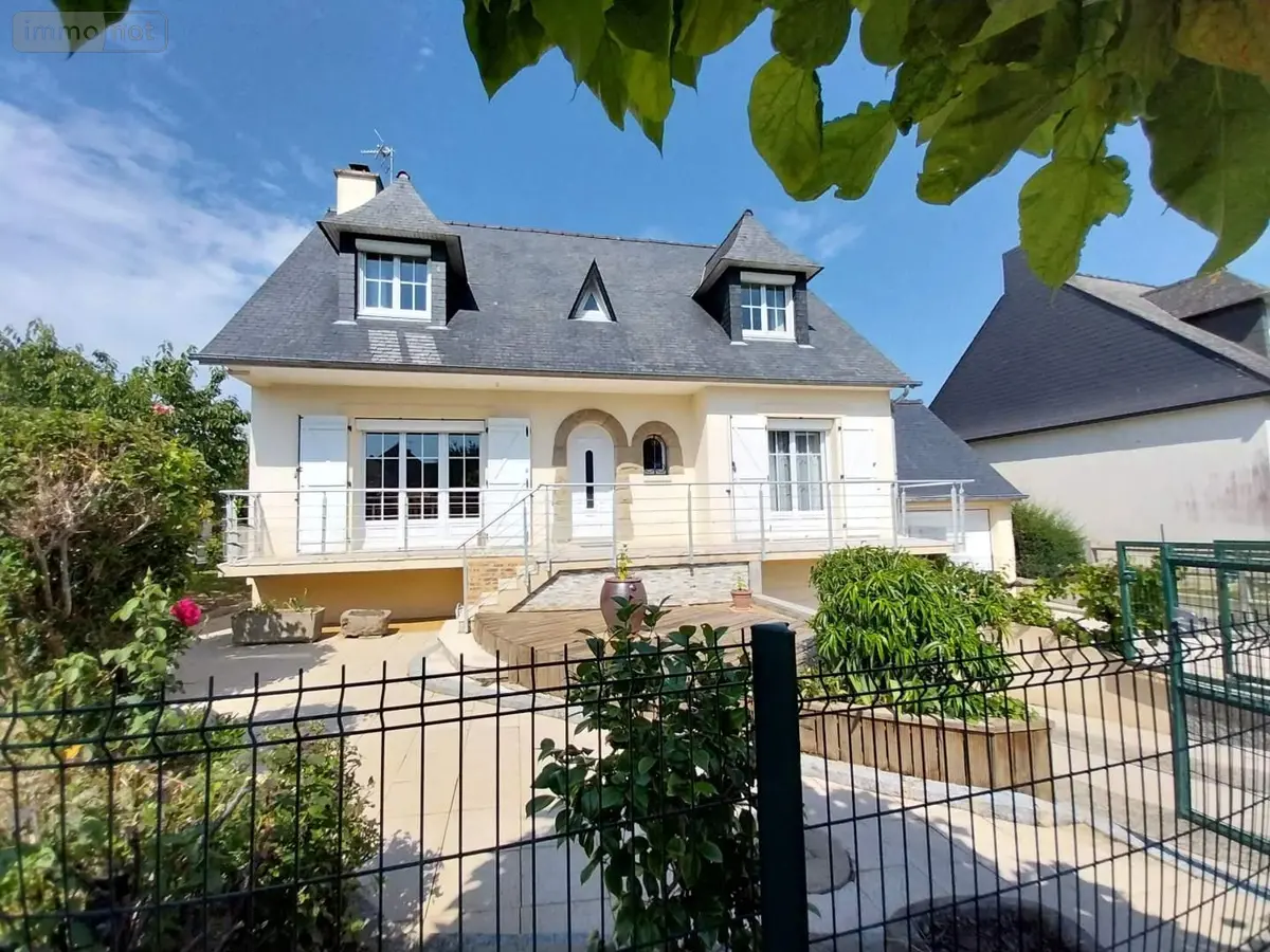 Maison a vendre L'Hermitage 35590 Ille-et-Vilaine 35 135 m2 6 pièces 328000 euros 030/73043 001