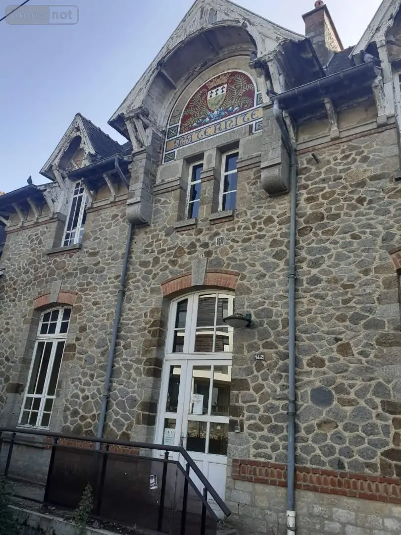 Maison a vendre Fougères 35300 Ille-et-Vilaine 35 500 m2 20 pièces 301484 euros 037/1567 001