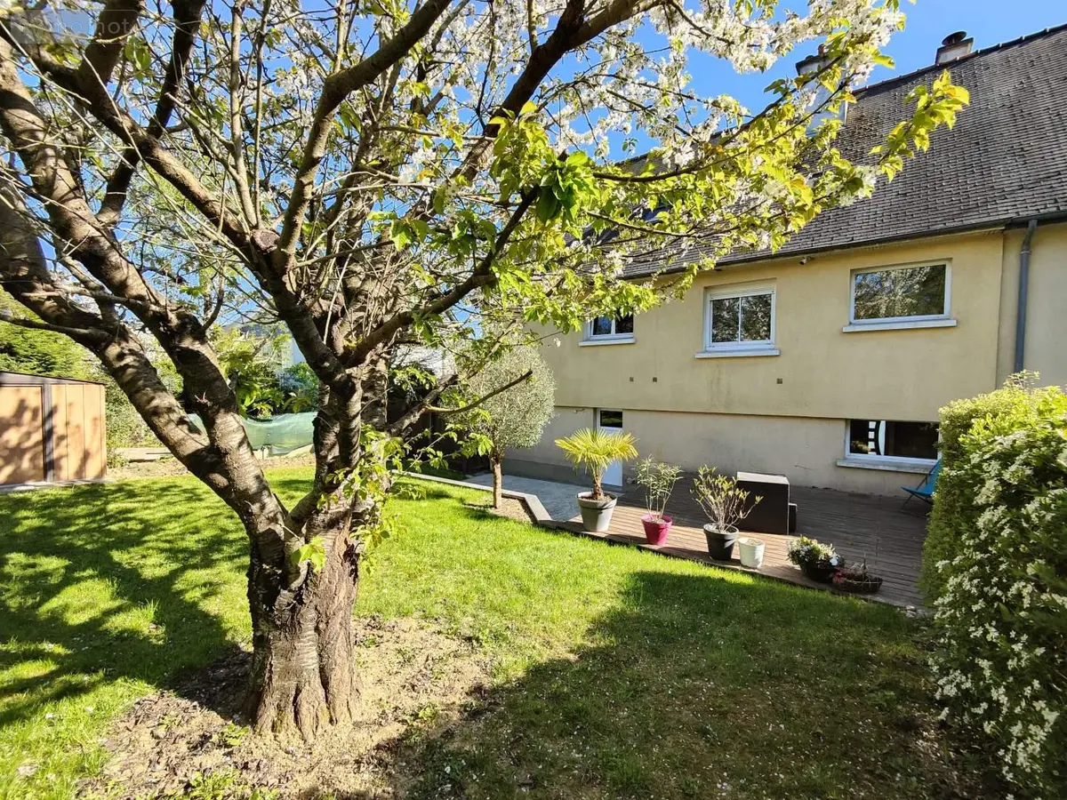Maison a vendre Bruz 35170 Ille-et-Vilaine 35 157 m2 8 pièces 358800 euros 097/2825 001