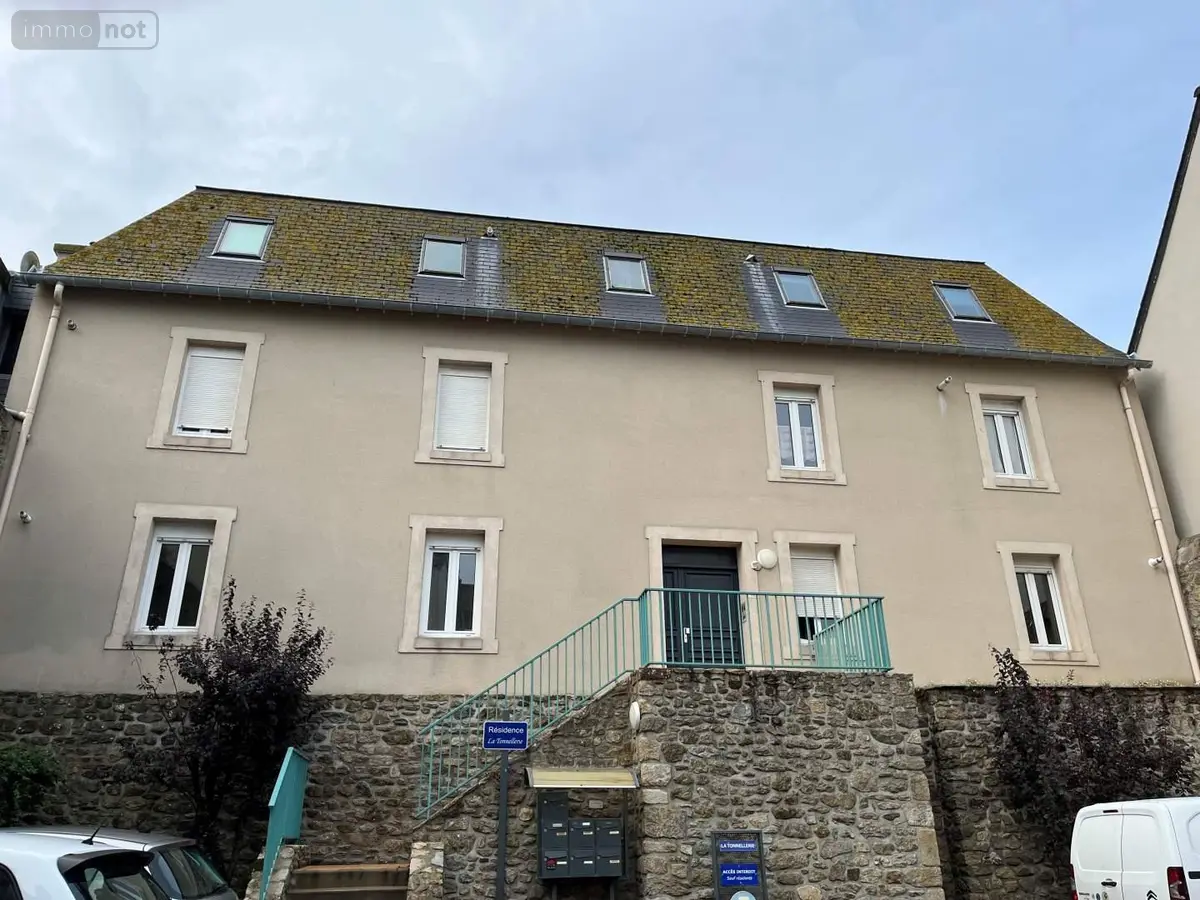 Location appartement Saint-Malo 35400 Ille-et-Vilaine 35 35 m2 2 pièces 500 euros 103/878 001